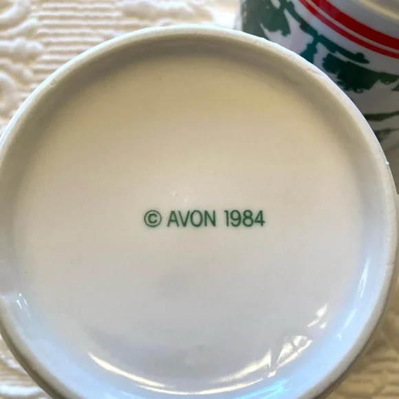 🎉HP!🎉 AVON Christmas Mugs - Picture 3 of 10